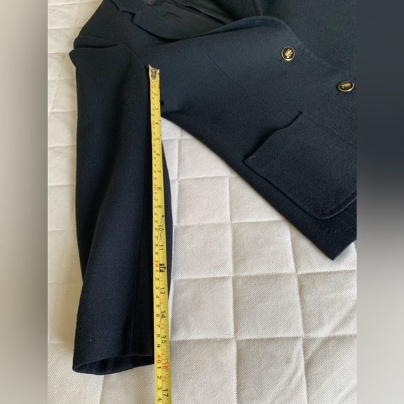 Classic chique black wool blazer jacket two buttons closure two front pockets - Picture 15 of 16